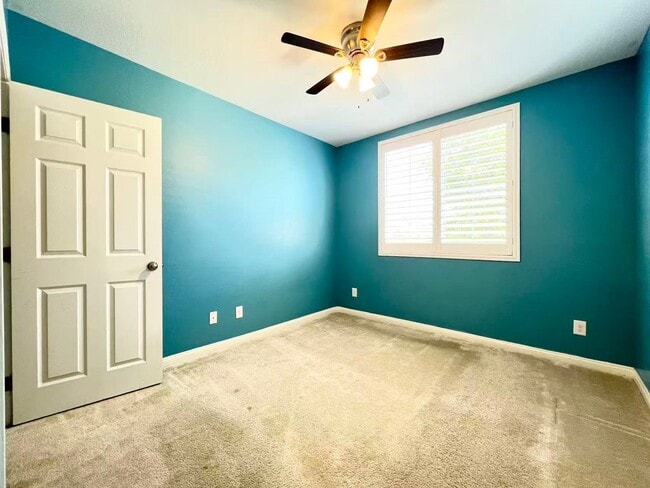 Building Photo - Well-maintained 4-bedroom, 3-bath home in a desirable gated community