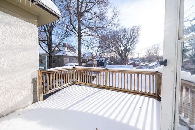 Building Photo - 507 W 33rd St