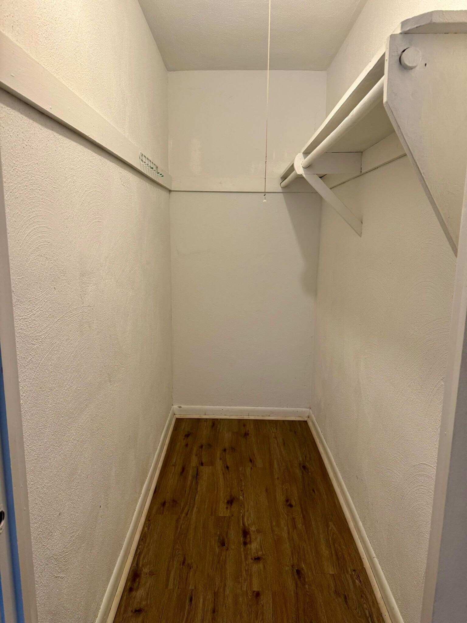 Building Photo - 32 Whites Ave