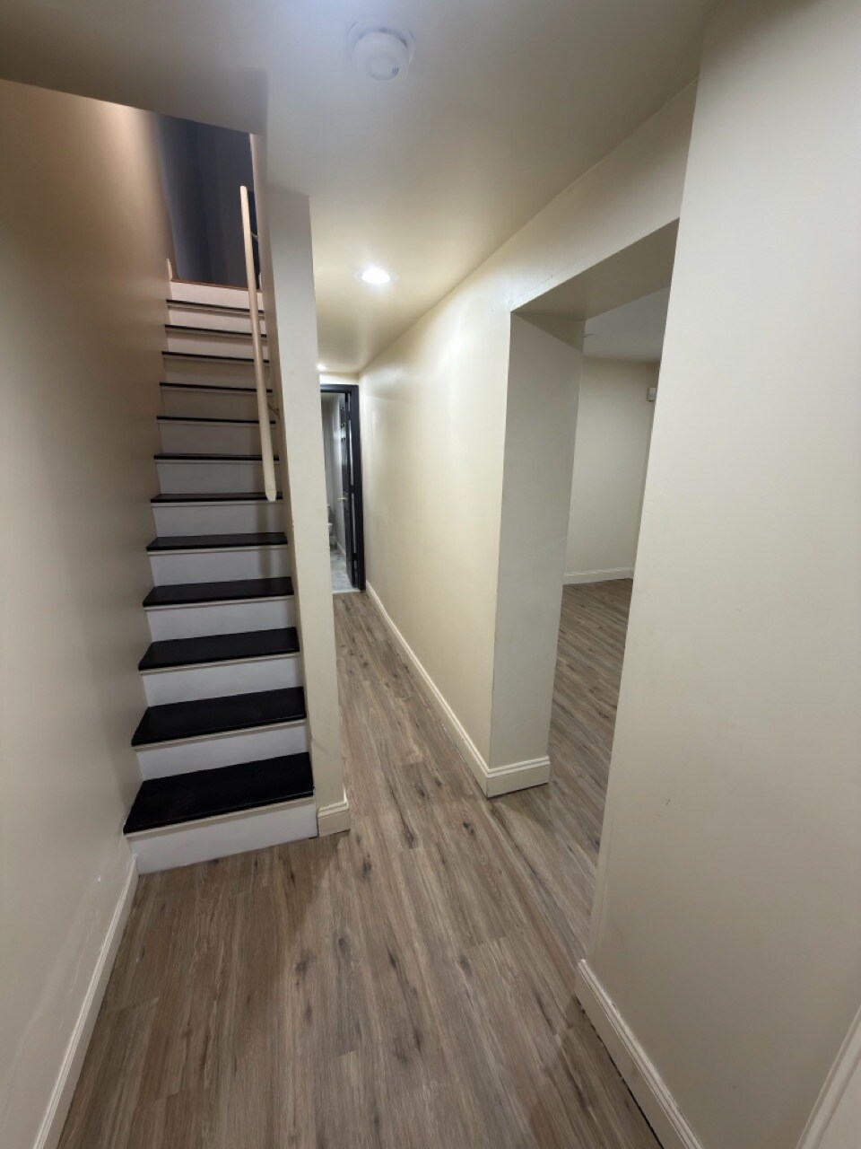 Building Photo - 1727 New Jersey Ave NW