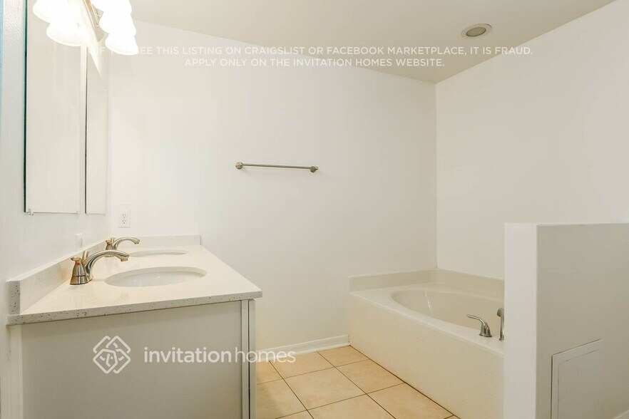 Building Photo - 1509 Jupiter Ave