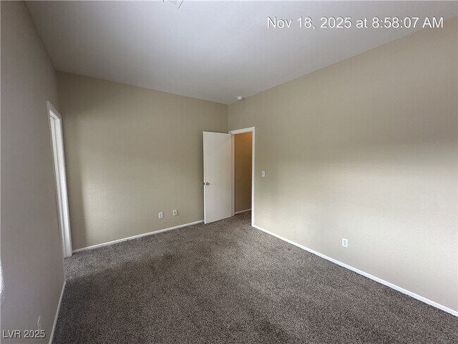 Building Photo - 2836 E Tilten Kilt Ave