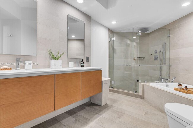 Building Photo - 55 SE 6th St