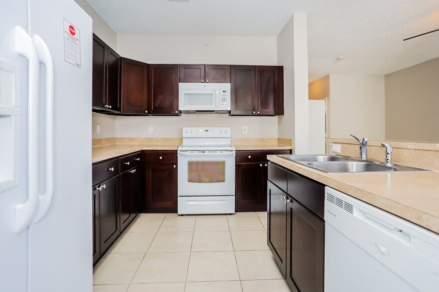 Building Photo - 1213 NW 159th Ln