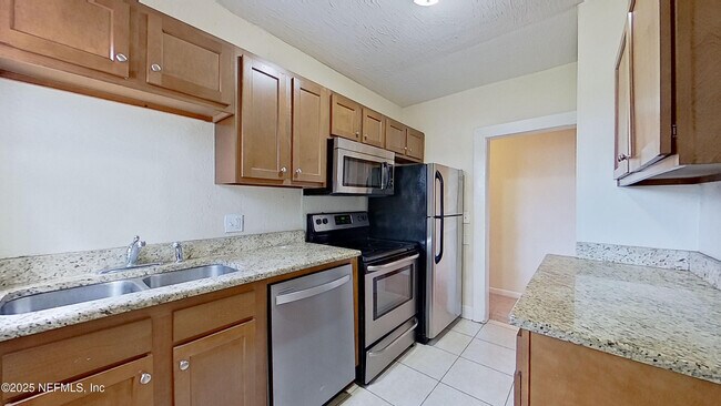 Building Photo - 2671 Forbes St