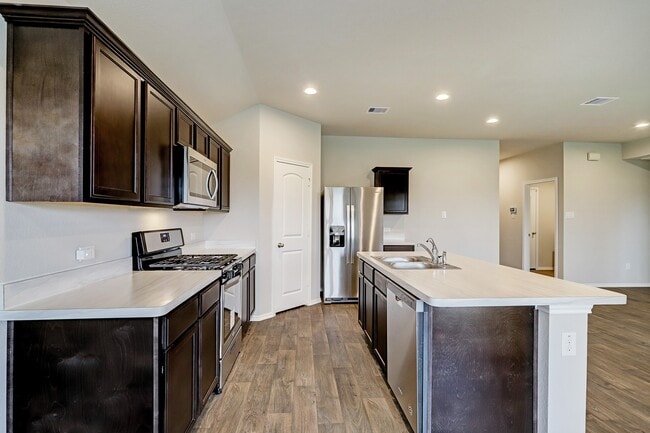 Building Photo - 5603 Providence Green Ct
