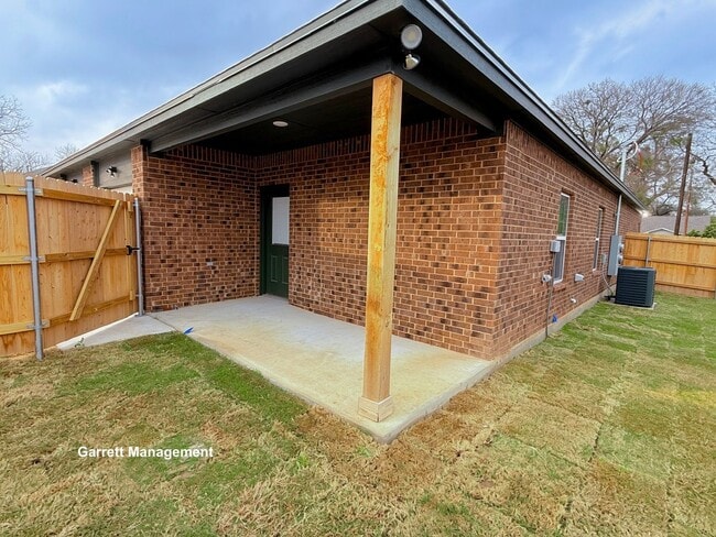 Building Photo - New Construction 3/2 Duplex