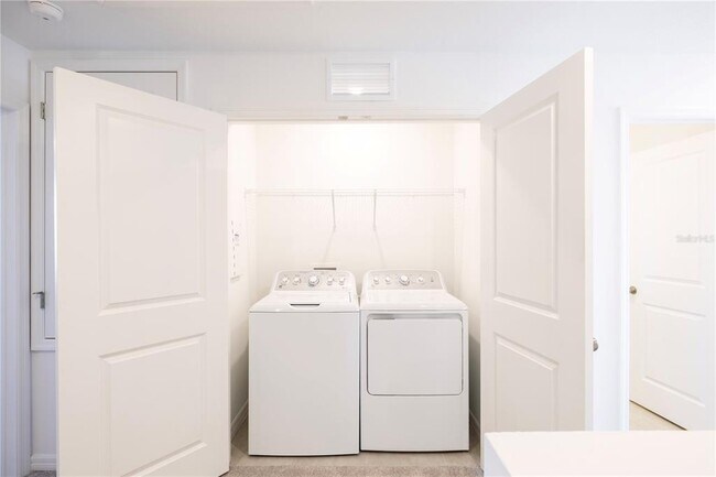 Building Photo - 7609 WATERSCAPE Dr