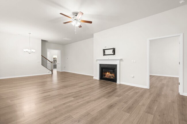 Building Photo - Amazing Durham Location - Easy commute to RTP, Brier Creek