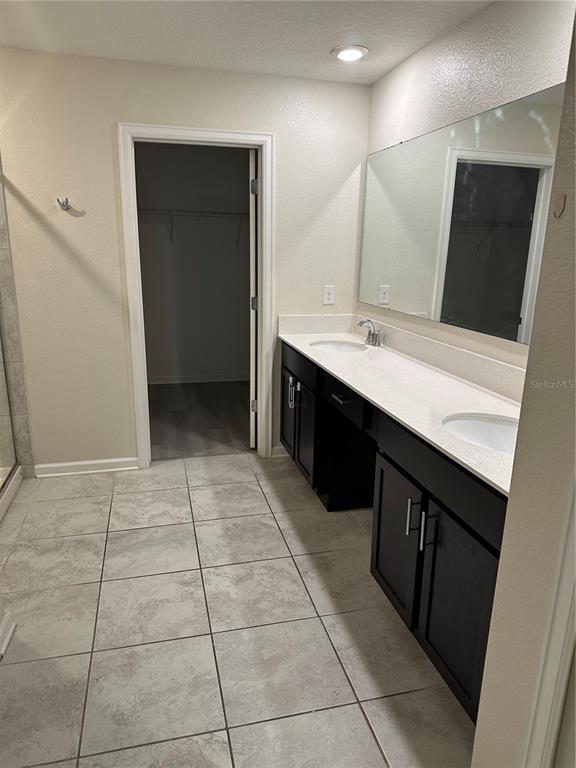 Building Photo - 4427 Blackbird St