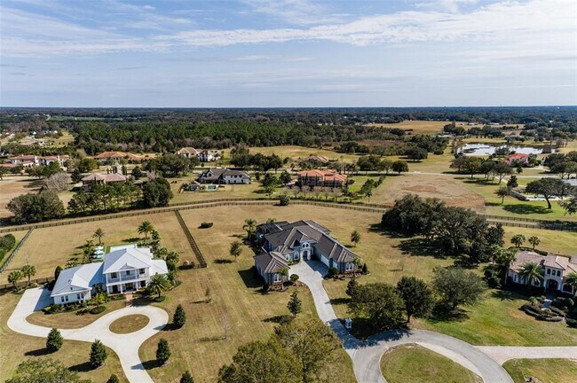 Building Photo - 10605 Midview Terrace