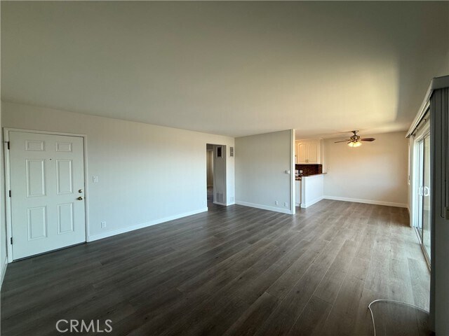 Building Photo - 762 W 30th St