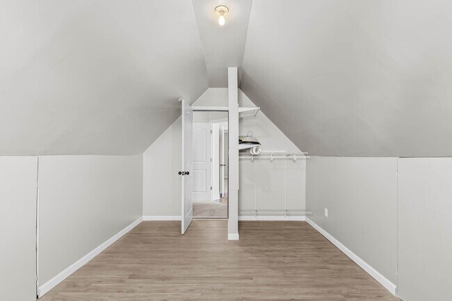 Building Photo - 3 Bed | 2.5 Bath | ~1,536 Sq Ft | Available for Rent