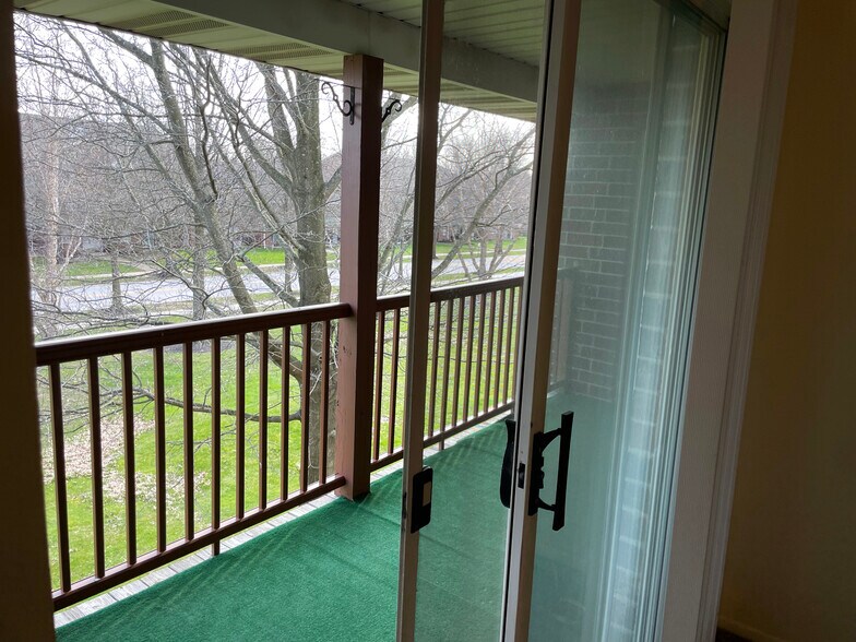 Building Photo - 1150 Tollis Pky