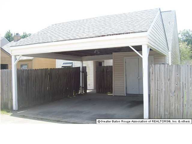 Building Photo - 15550 Riverdale Ave E