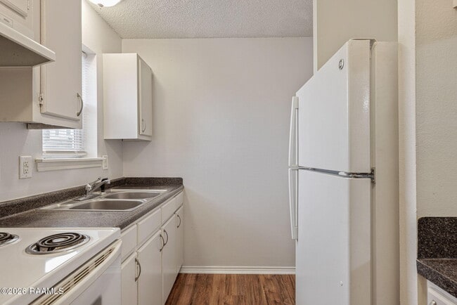 Building Photo - 1318 Lee Ave