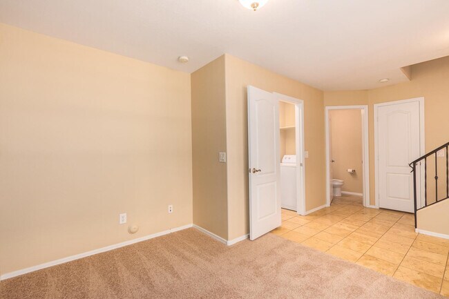 Building Photo - 5708 S 21st Terrace