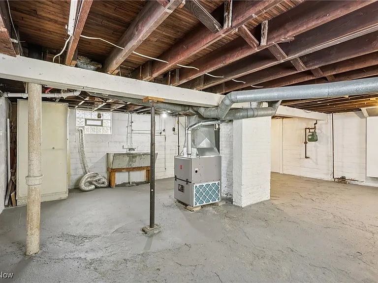 Building Photo - 3617 Cecilia Ave