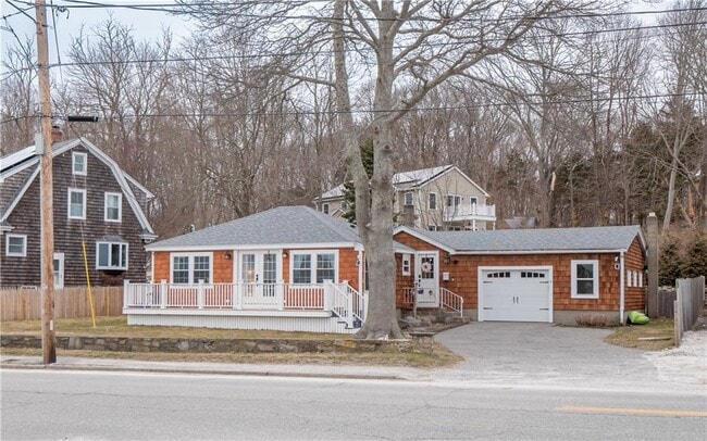 Building Photo - 2156 Main Rd