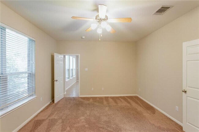 Building Photo - 205 Wigeon Cove