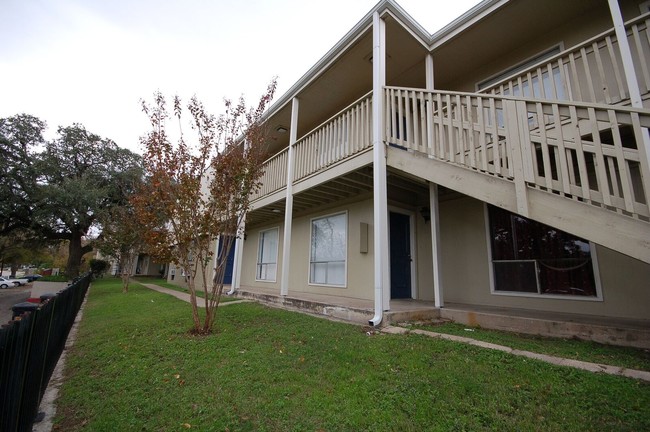 Building Photo - The Grove at Nolan Creek