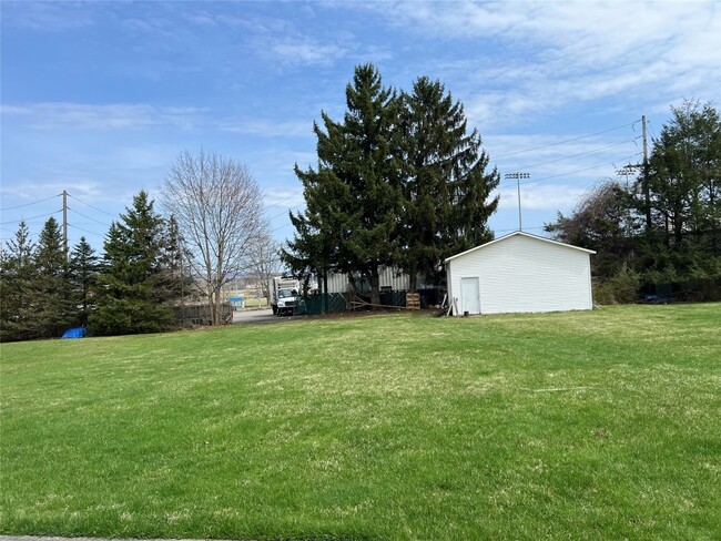 Building Photo - 105 Martha Rd