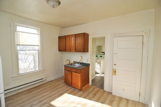 Building Photo - 6901-6903 Belair Rd