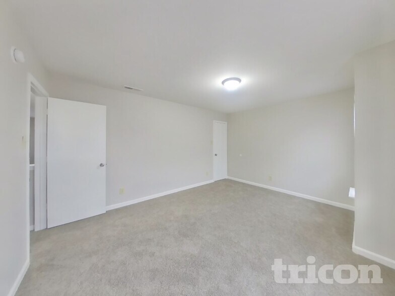 Building Photo - 8439 S Firefly Dr