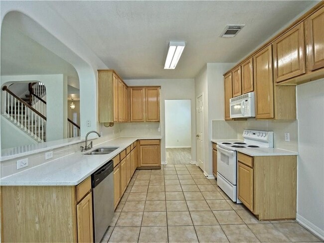Building Photo - 1817 Chasewood Dr