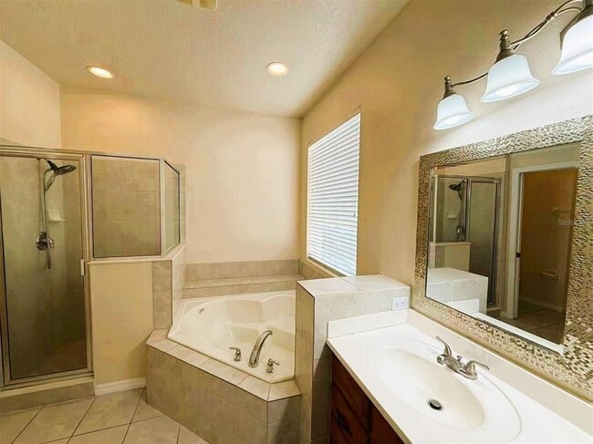 Building Photo - 14139 Sapphire Bay Cir