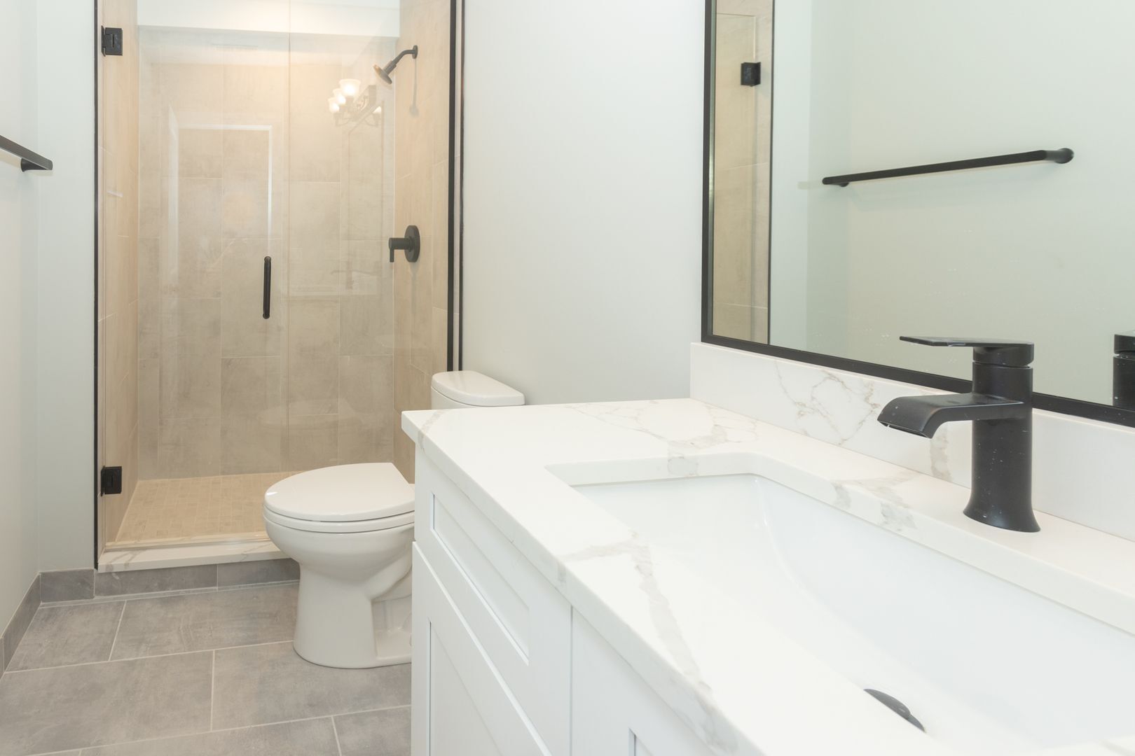 Building Photo - 4409 N Seeley Ave