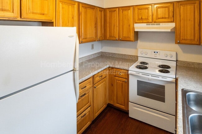 Building Photo - 7024 N Wiscomb St