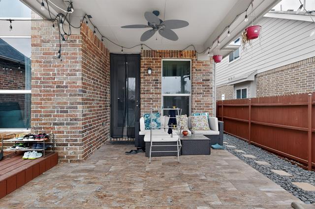 Building Photo - 2345 Fountain Gate Dr