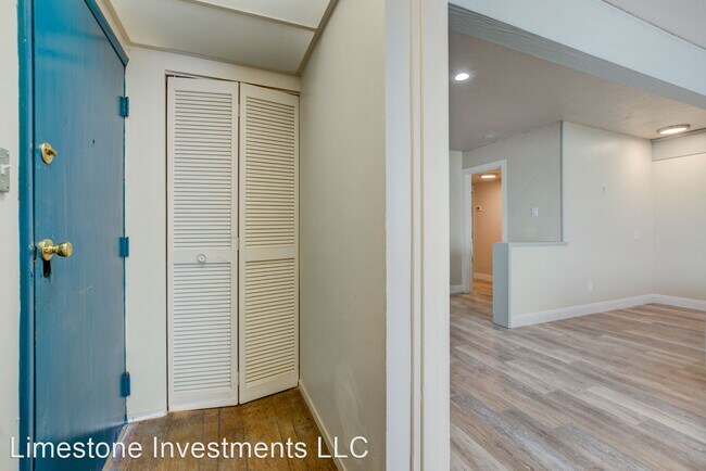 Building Photo - 2 br, 2.5 bath House - 1403 Rexford Place