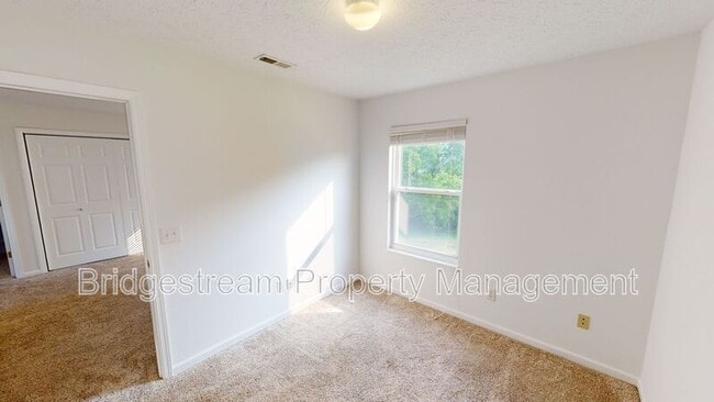 Building Photo - 355 Bishea Ct