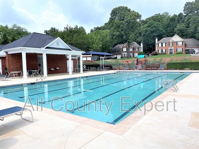 Building Photo - 3045 Spring Field Ct