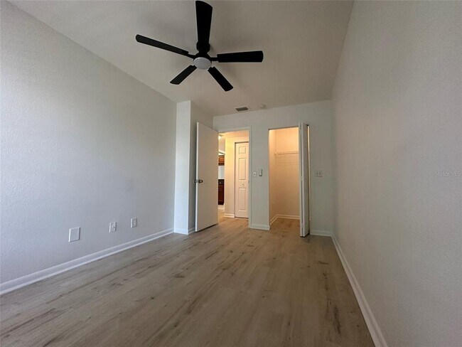 Building Photo - 5440 S MacDill Ave