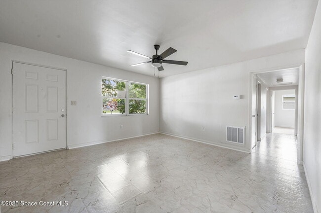 Building Photo - 418 N Fiske Blvd