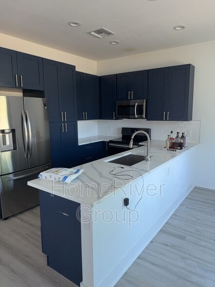 Building Photo - 8707 Palm Ranches Pl