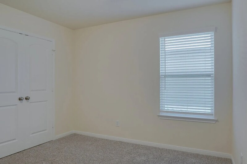 Building Photo - 3027 Dade Loop