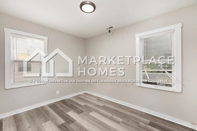 Building Photo - 11108 Studebaker Ave