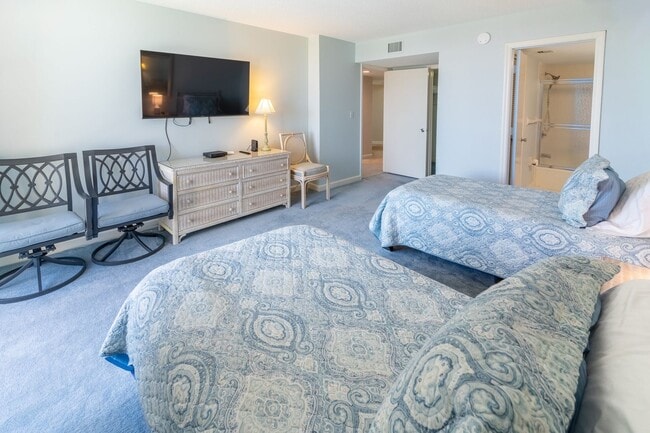 Building Photo - Annual Rental Available Now!!! Stunning 2BR/3BA 9th Floor Condo, Turnkey, Furnished