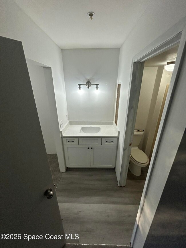 Building Photo - 7801 Maplewood Dr