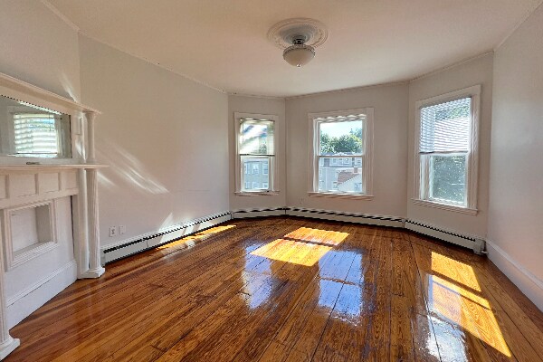 Building Photo - 335 Beacon St