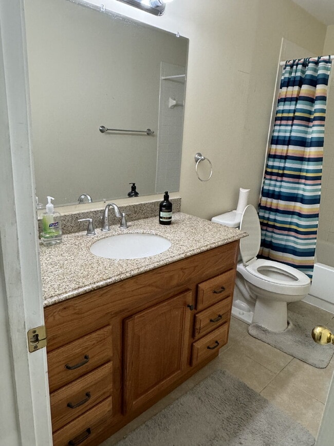 Building Photo - Room for rent - includes all utilities, in...