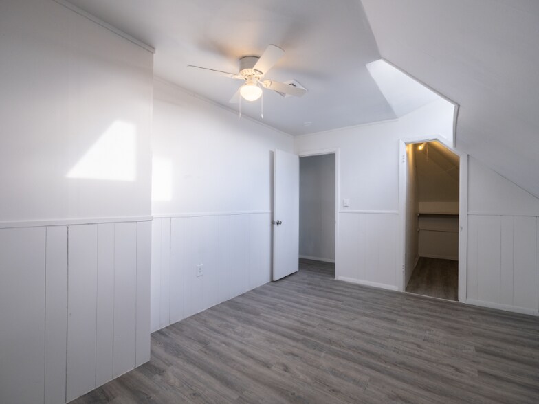 Building Photo - 729 S 7th St