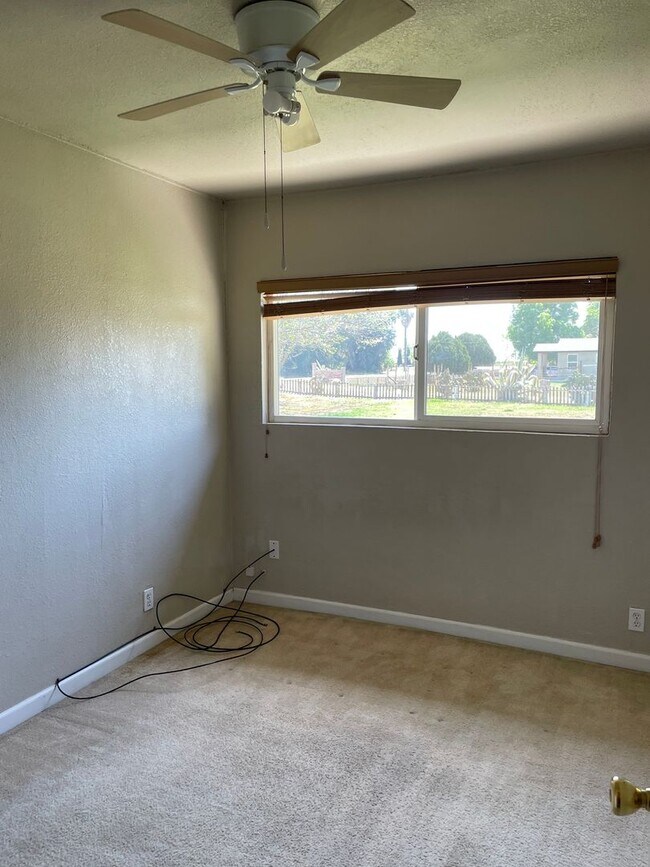 Building Photo - COMING SOON-Beautiful Country-Style Home in Dos Palos, CA!