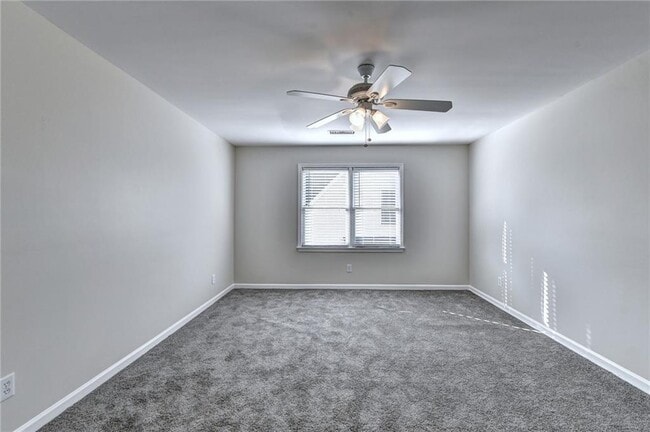 Building Photo - 3460 Maple Terrace Dr