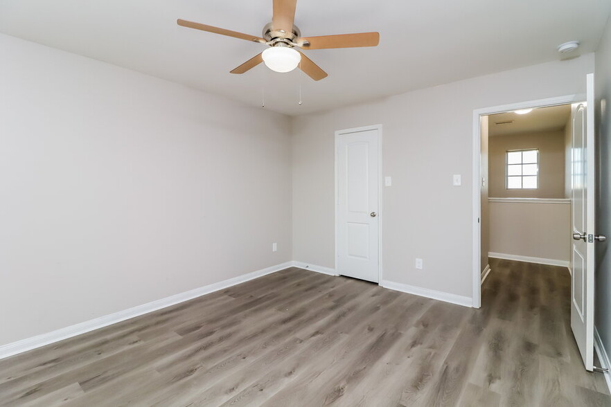 Building Photo - 4268 Tower Ln