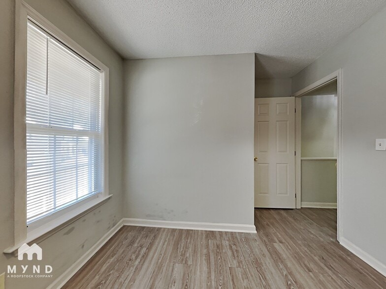 Building Photo - 1808 Crag Burn Ln